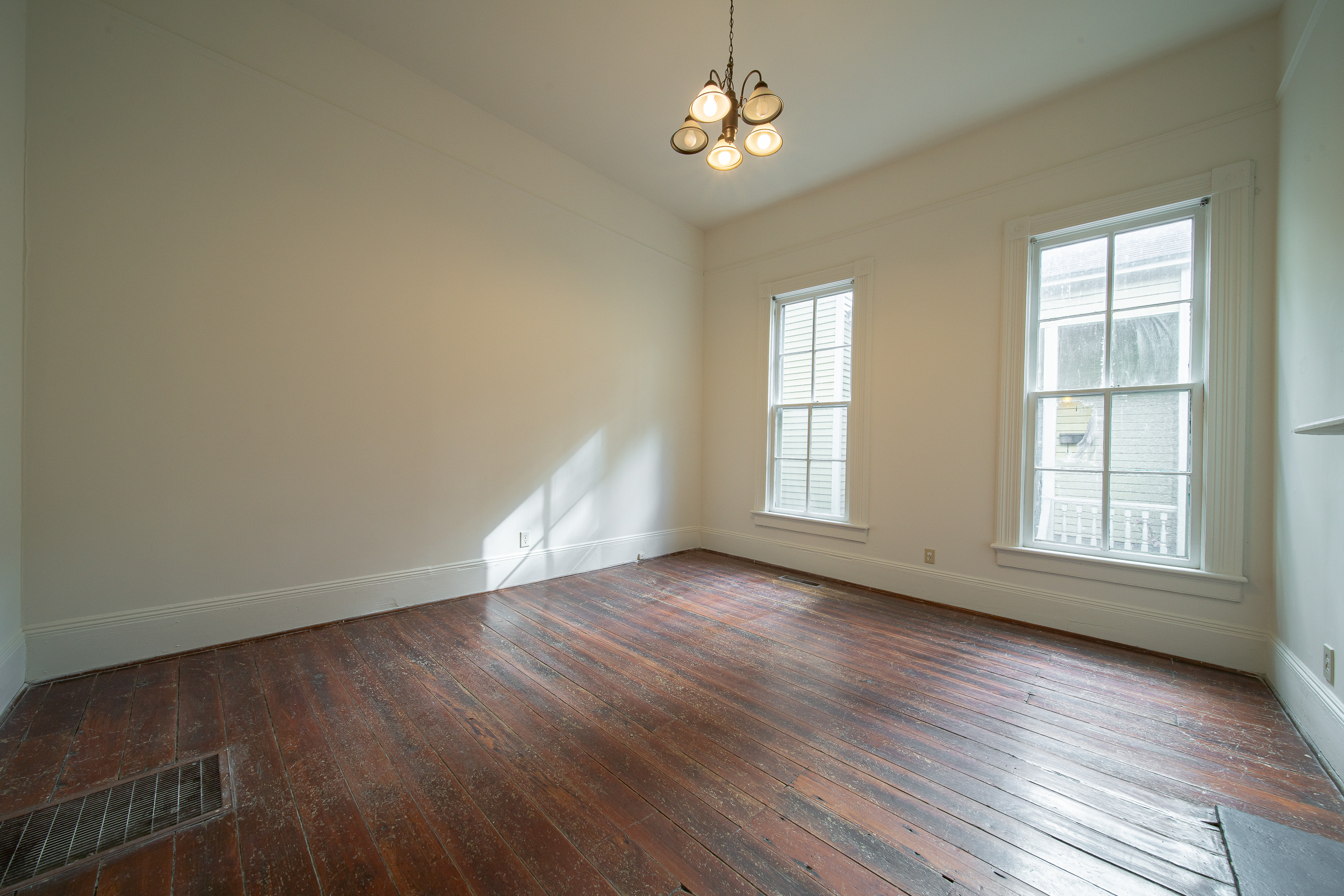 106 7th Street - B
